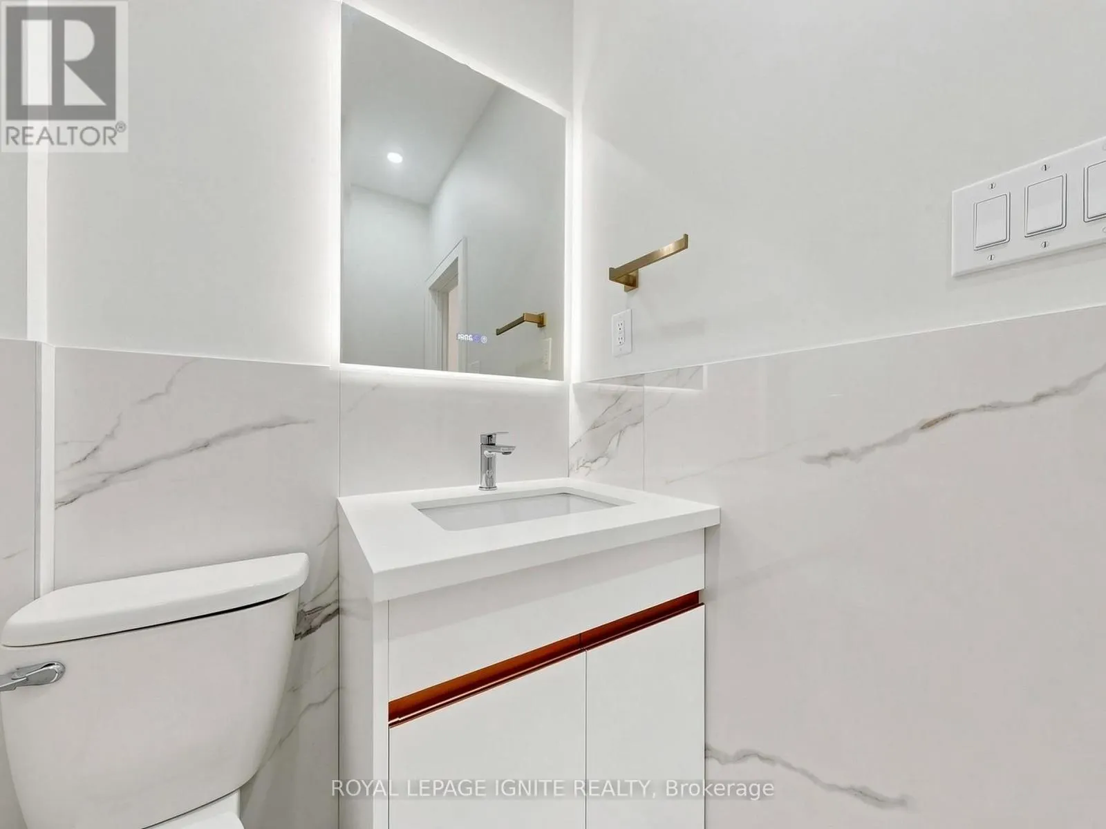 52A ROBINSON AVENUE