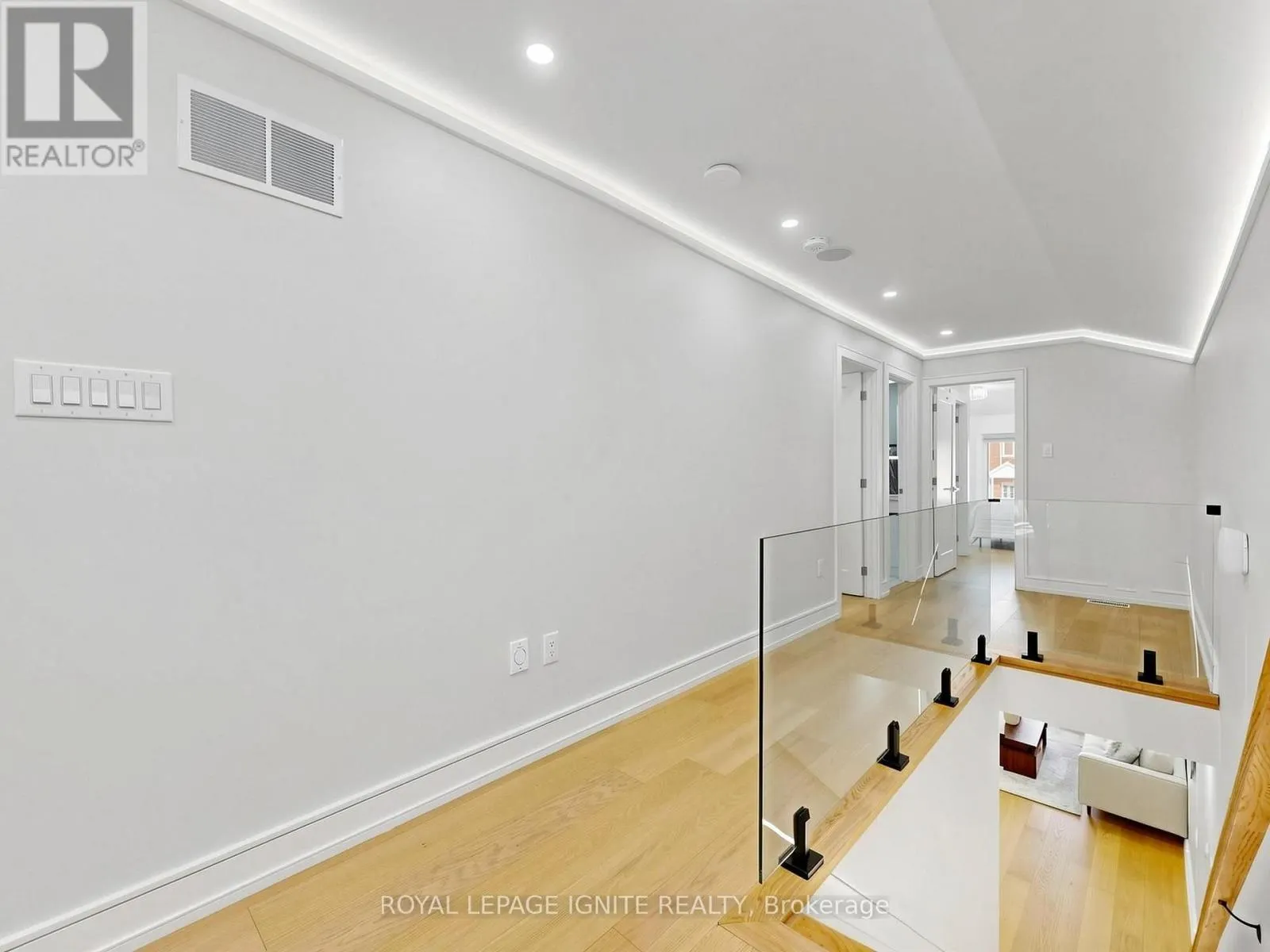 52A ROBINSON AVENUE