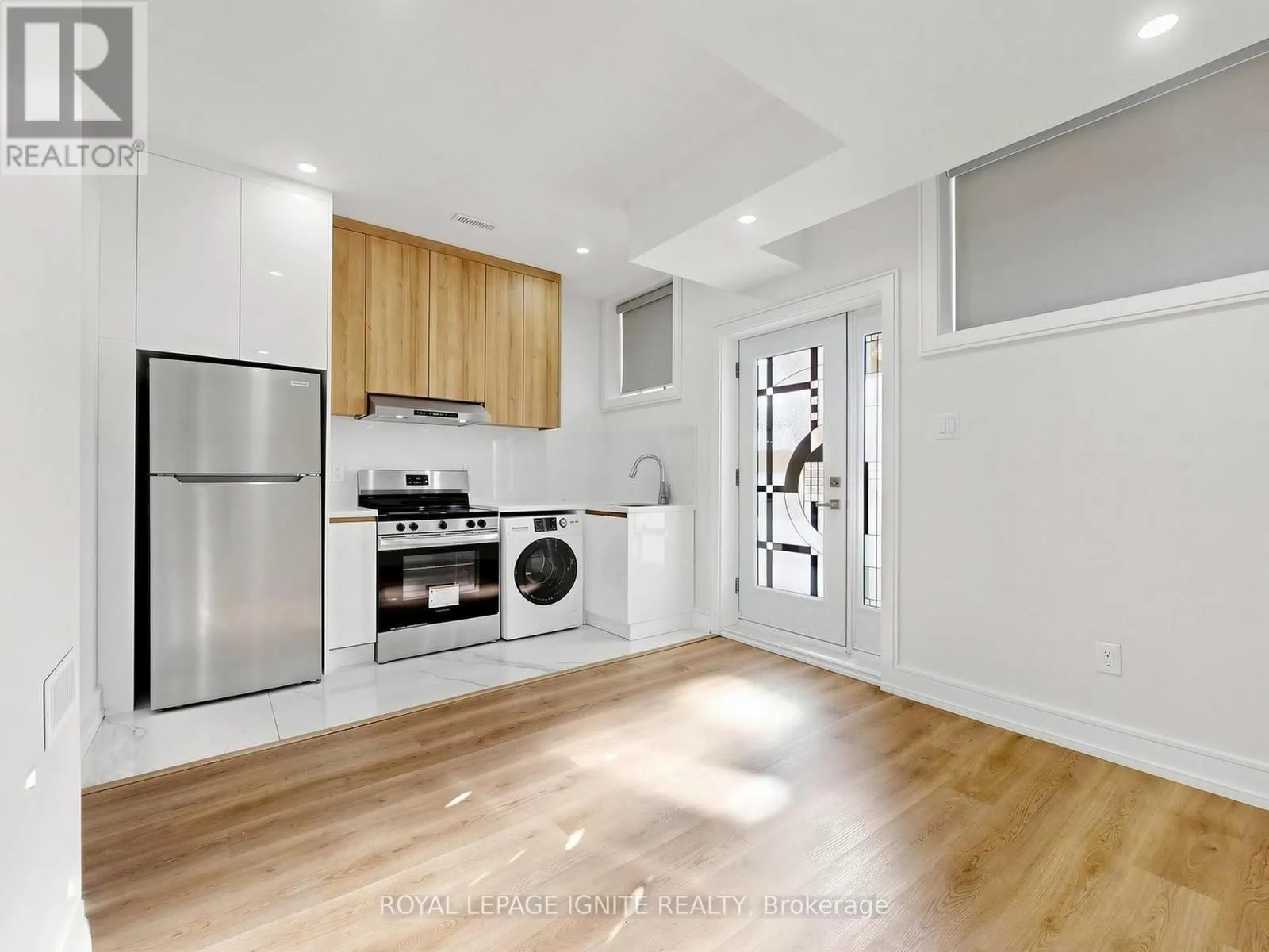 52A ROBINSON AVENUE