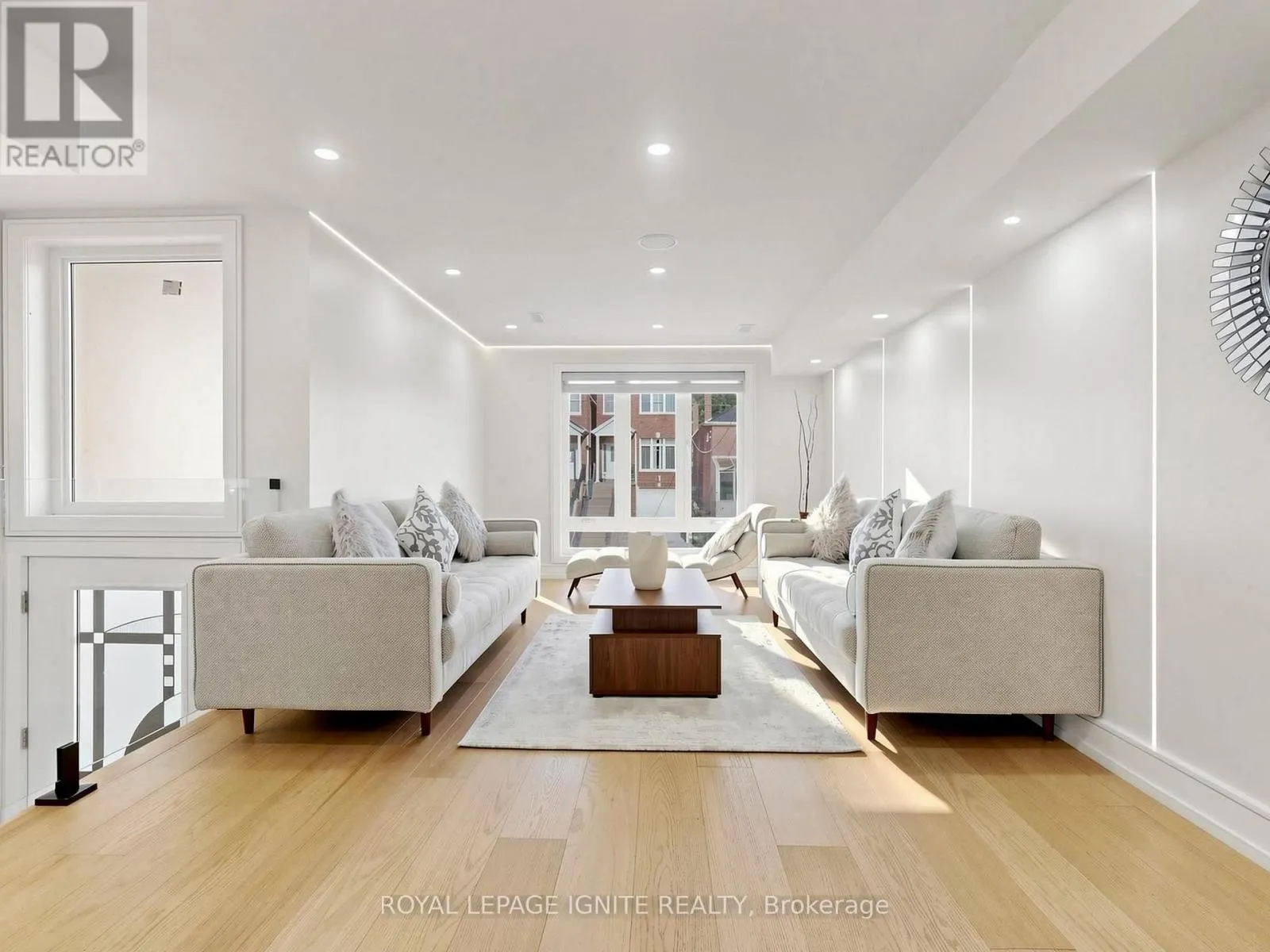 52A ROBINSON AVENUE