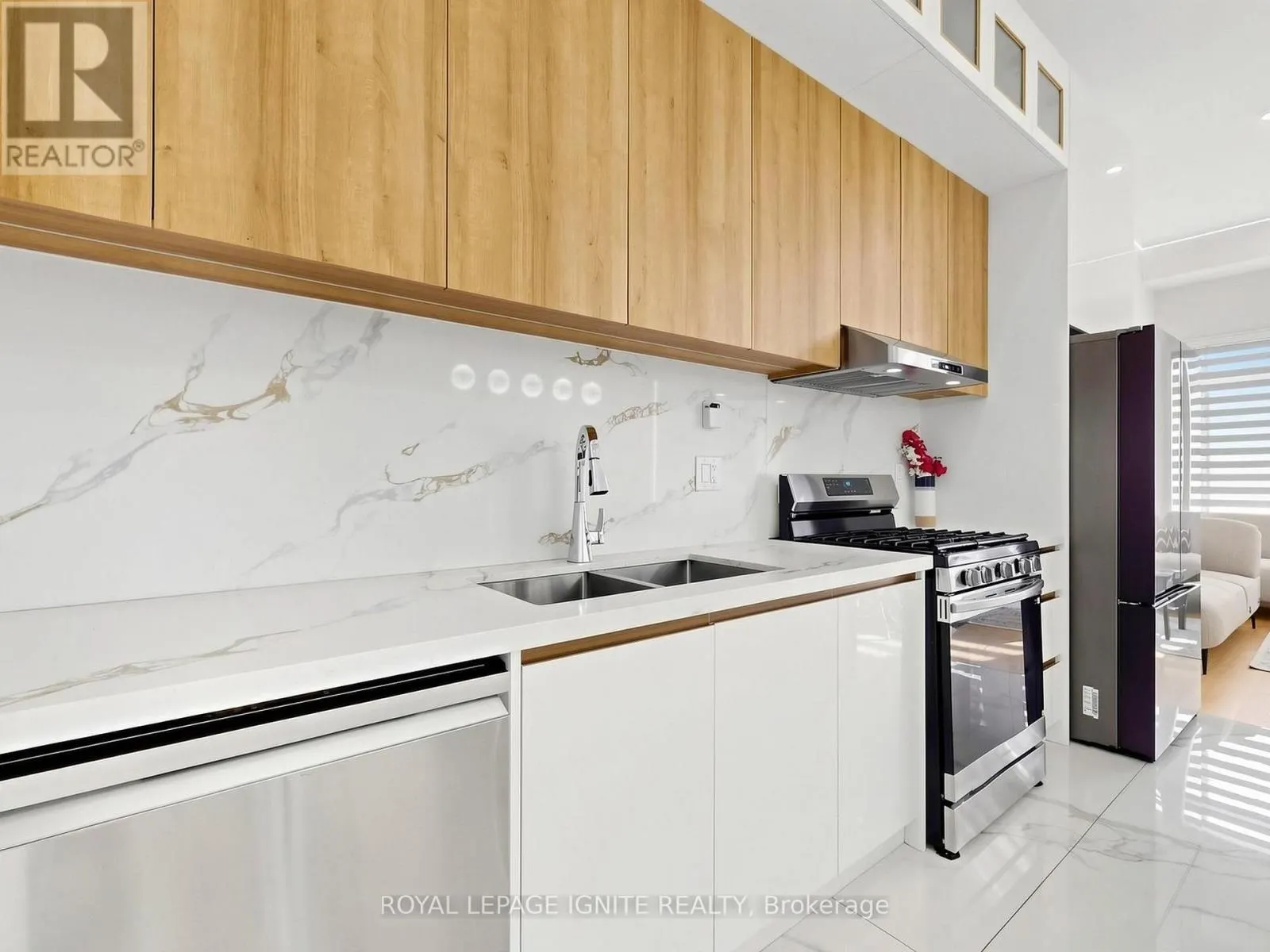 52A ROBINSON AVENUE