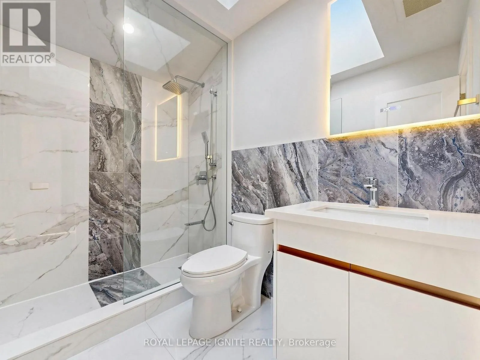 52A ROBINSON AVENUE