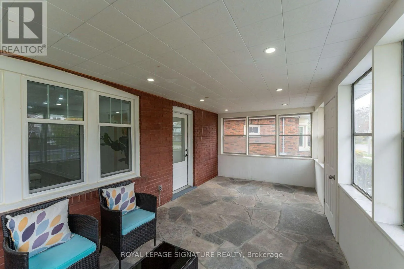 317 GLIDDON AVENUE