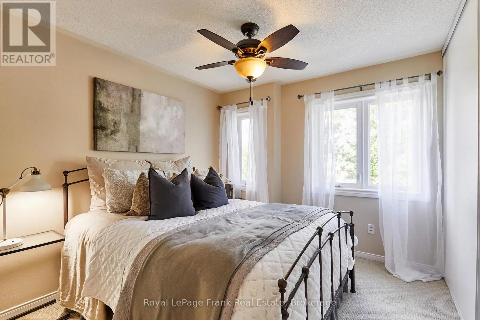 78 BEACHGROVE CRESCENT