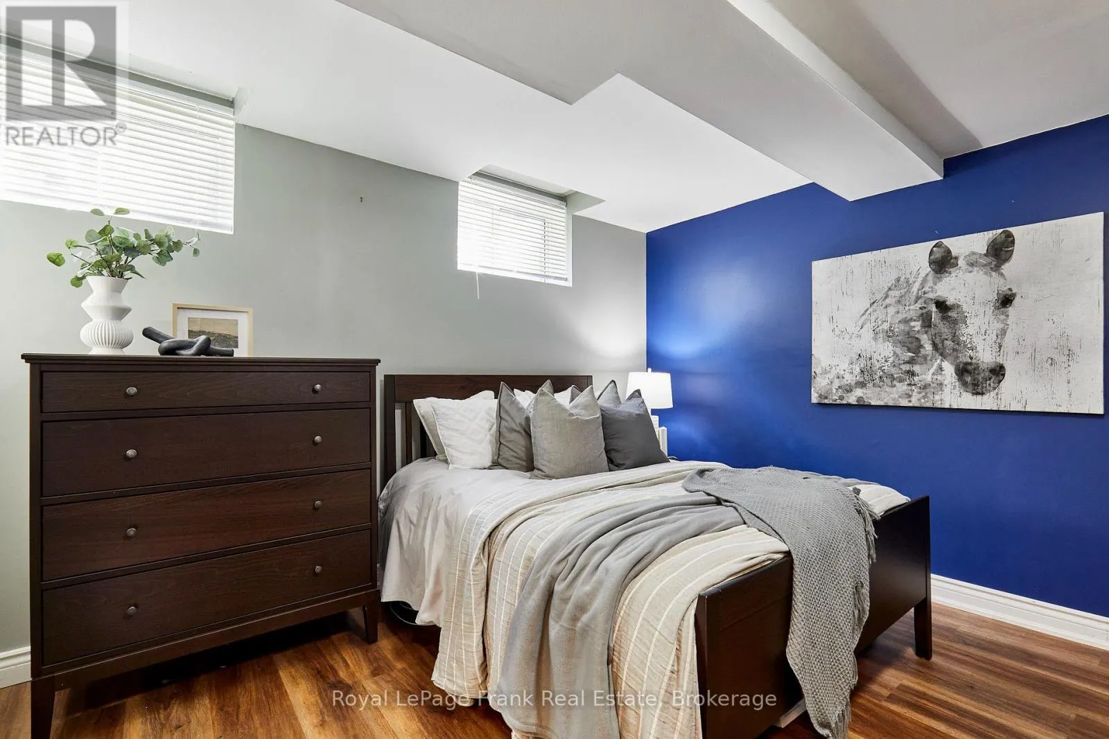 78 BEACHGROVE CRESCENT