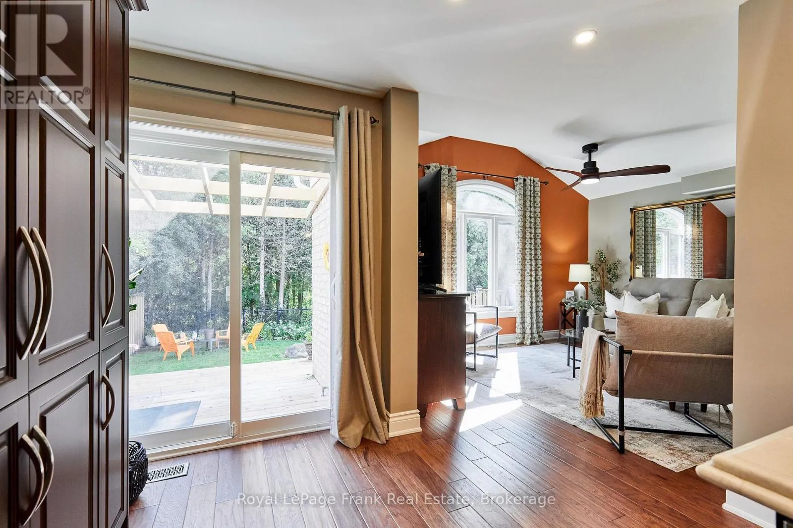 78 BEACHGROVE CRESCENT