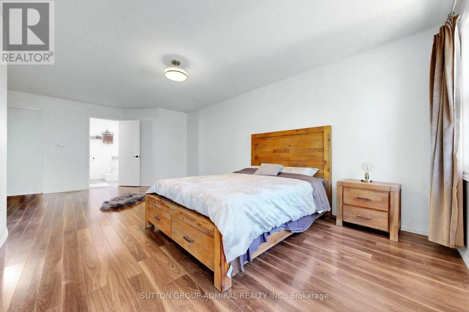879 PEGGOTY CIRCLE