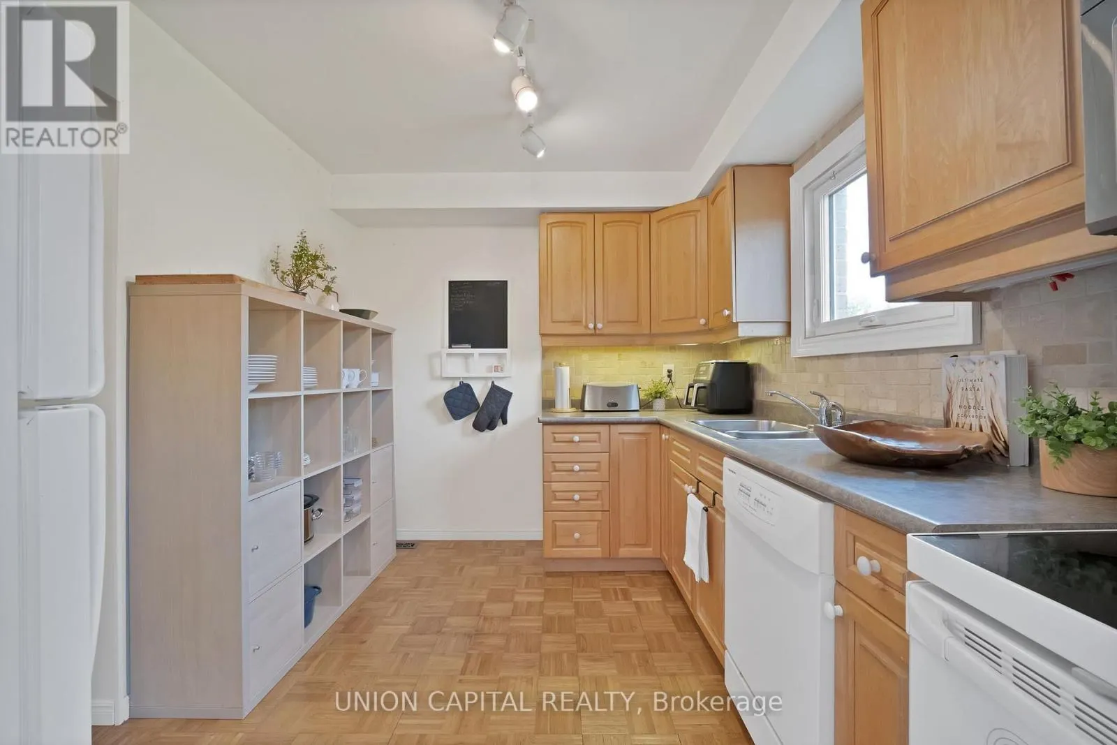 73 HUMPHREY DRIVE