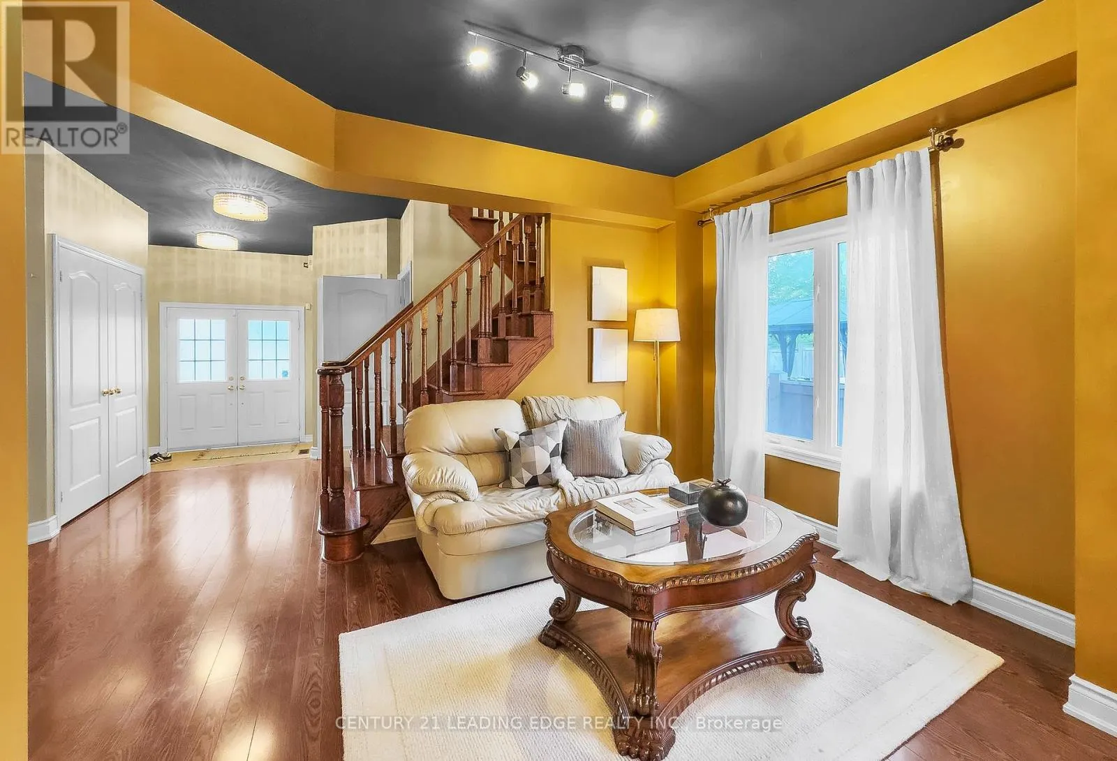 16 BICKNELL COURT
