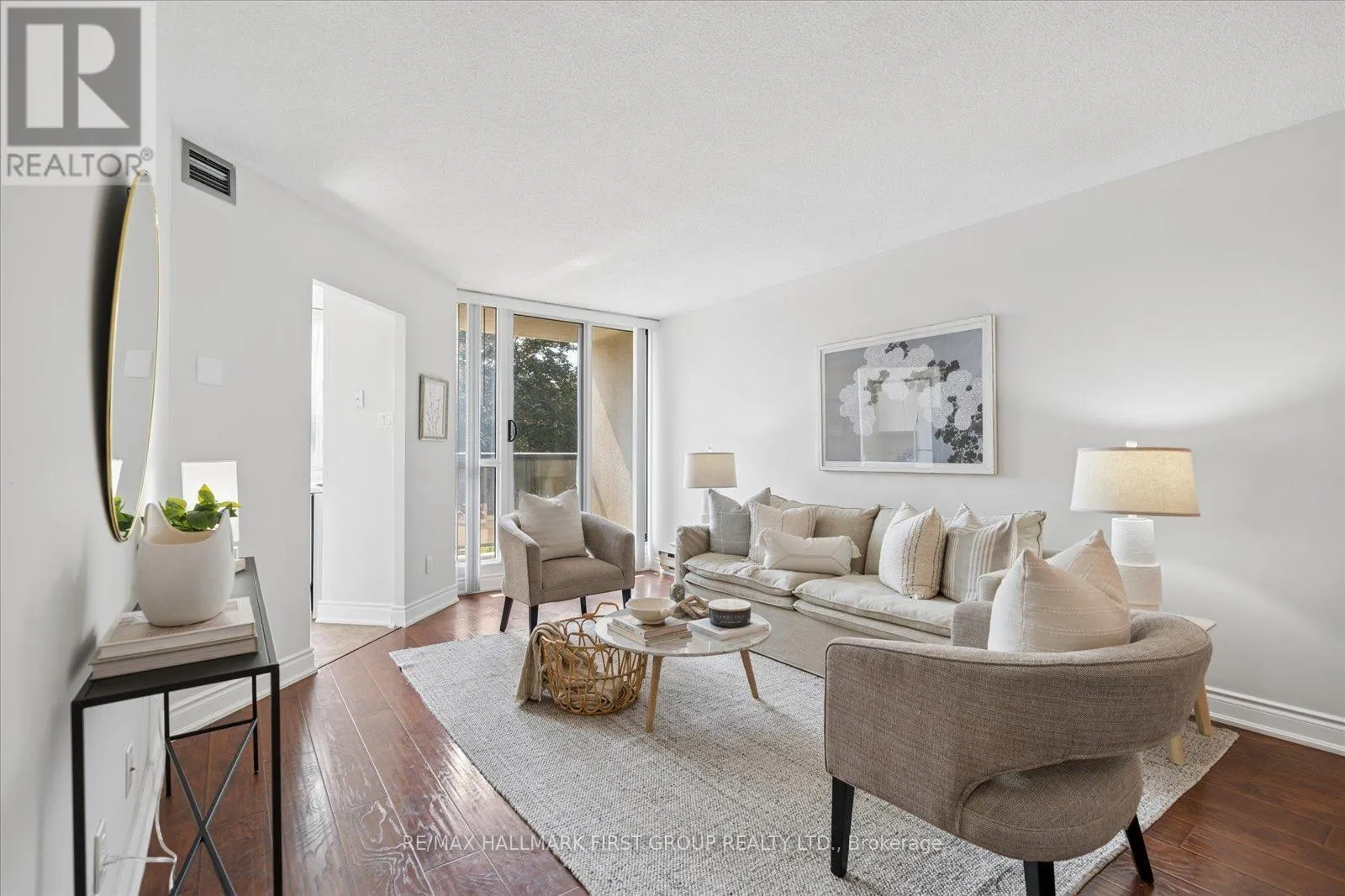 206 - 2 WESTNEY ROAD N