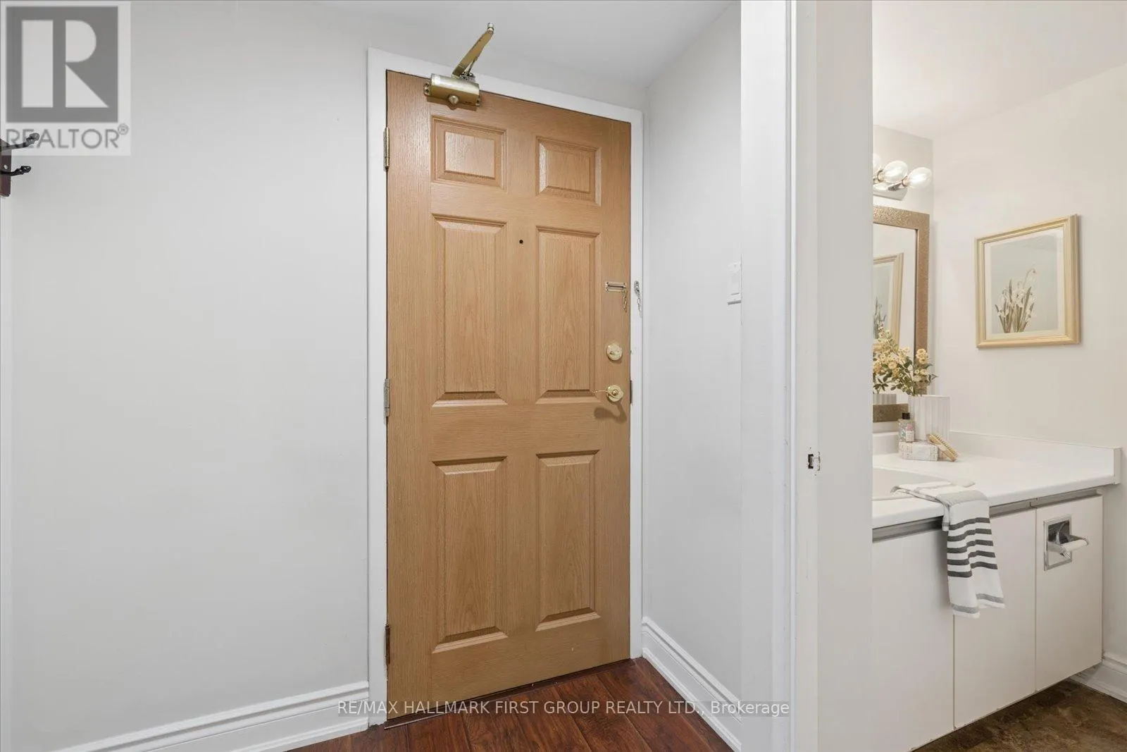 206 - 2 WESTNEY ROAD N