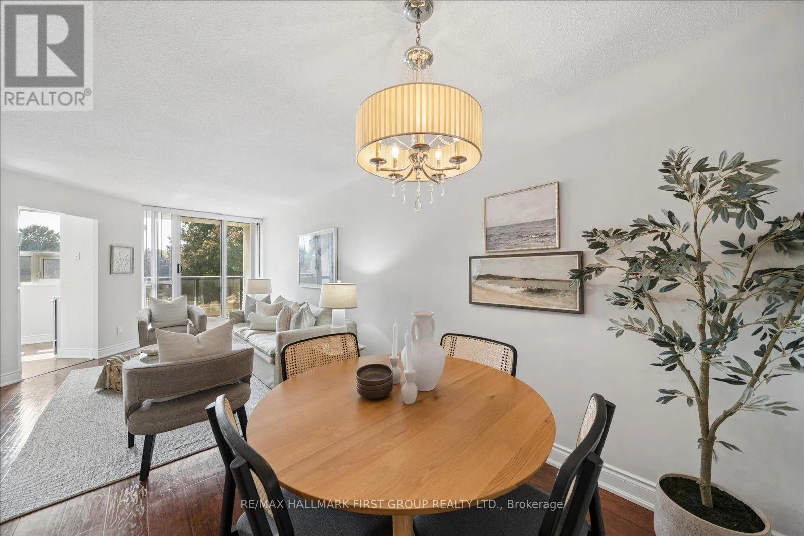 206 - 2 WESTNEY ROAD N
