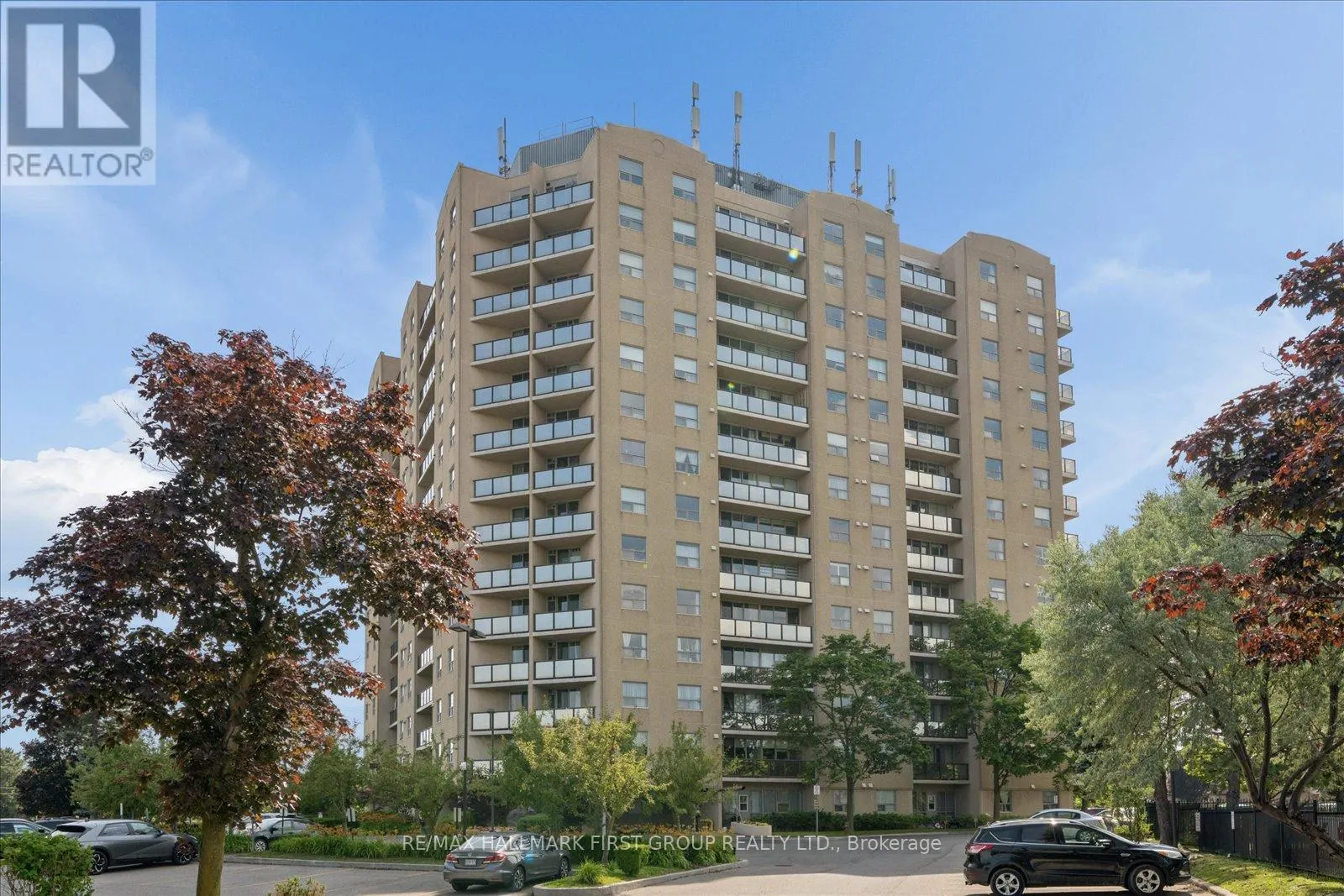 206 - 2 WESTNEY ROAD N