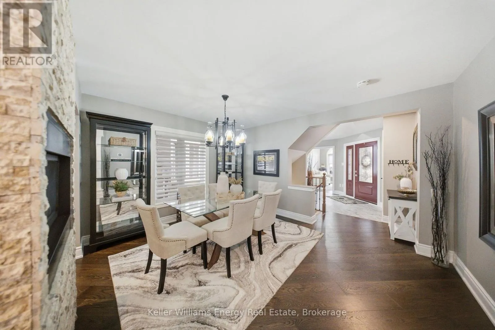 8 HOLLIMAN LANE