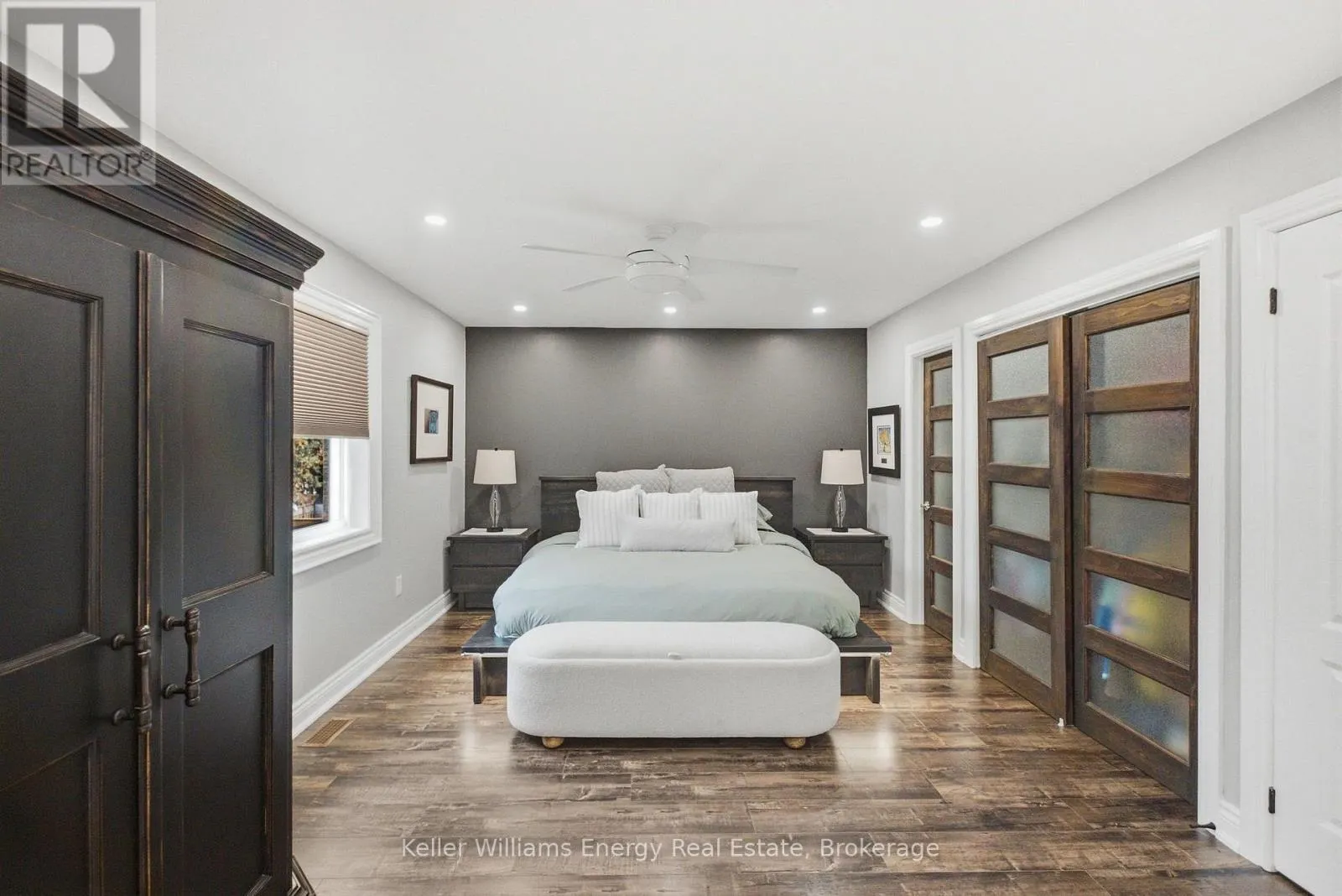 8 HOLLIMAN LANE
