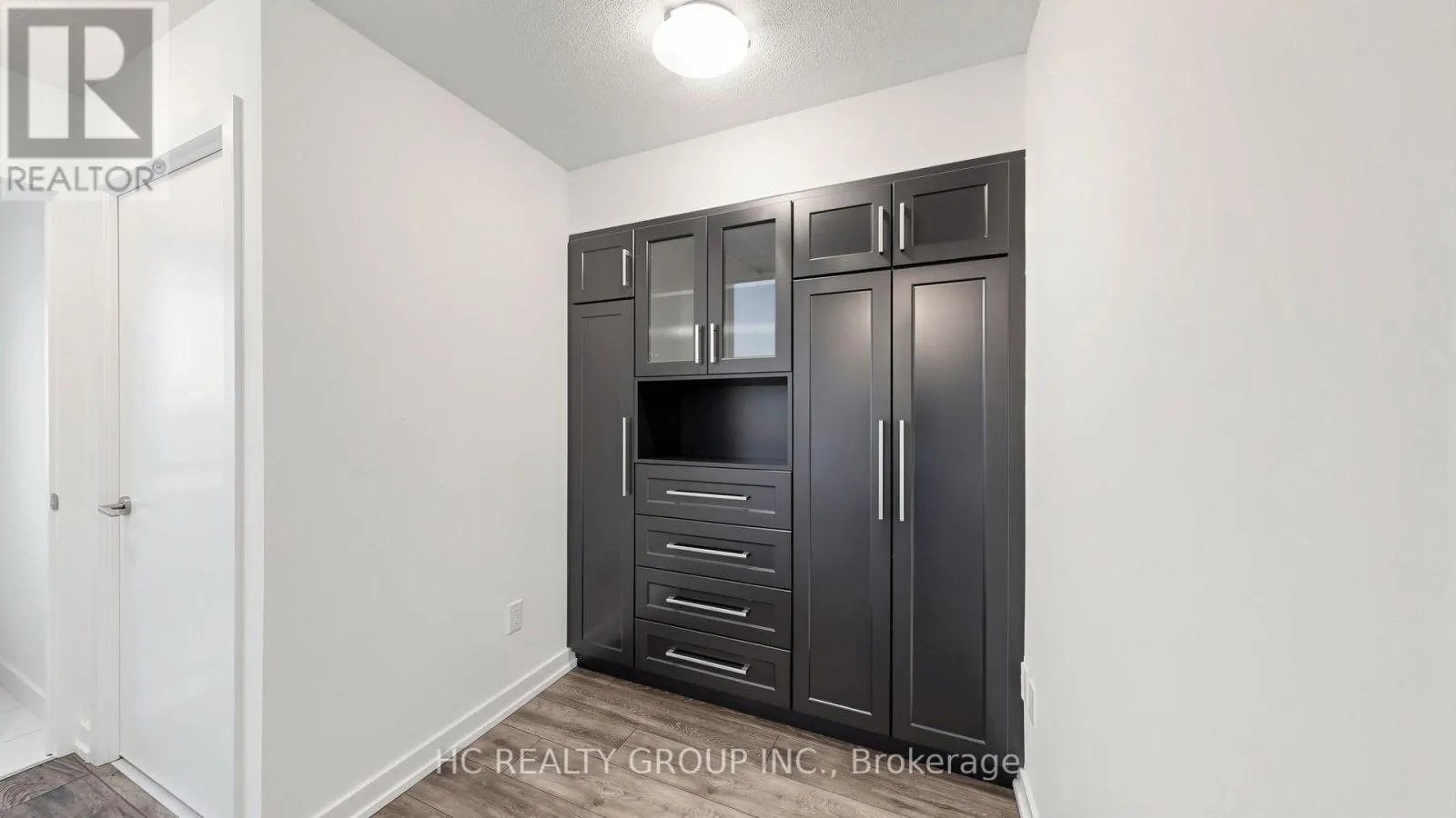 1806 - 1455 CELEBRATION DRIVE