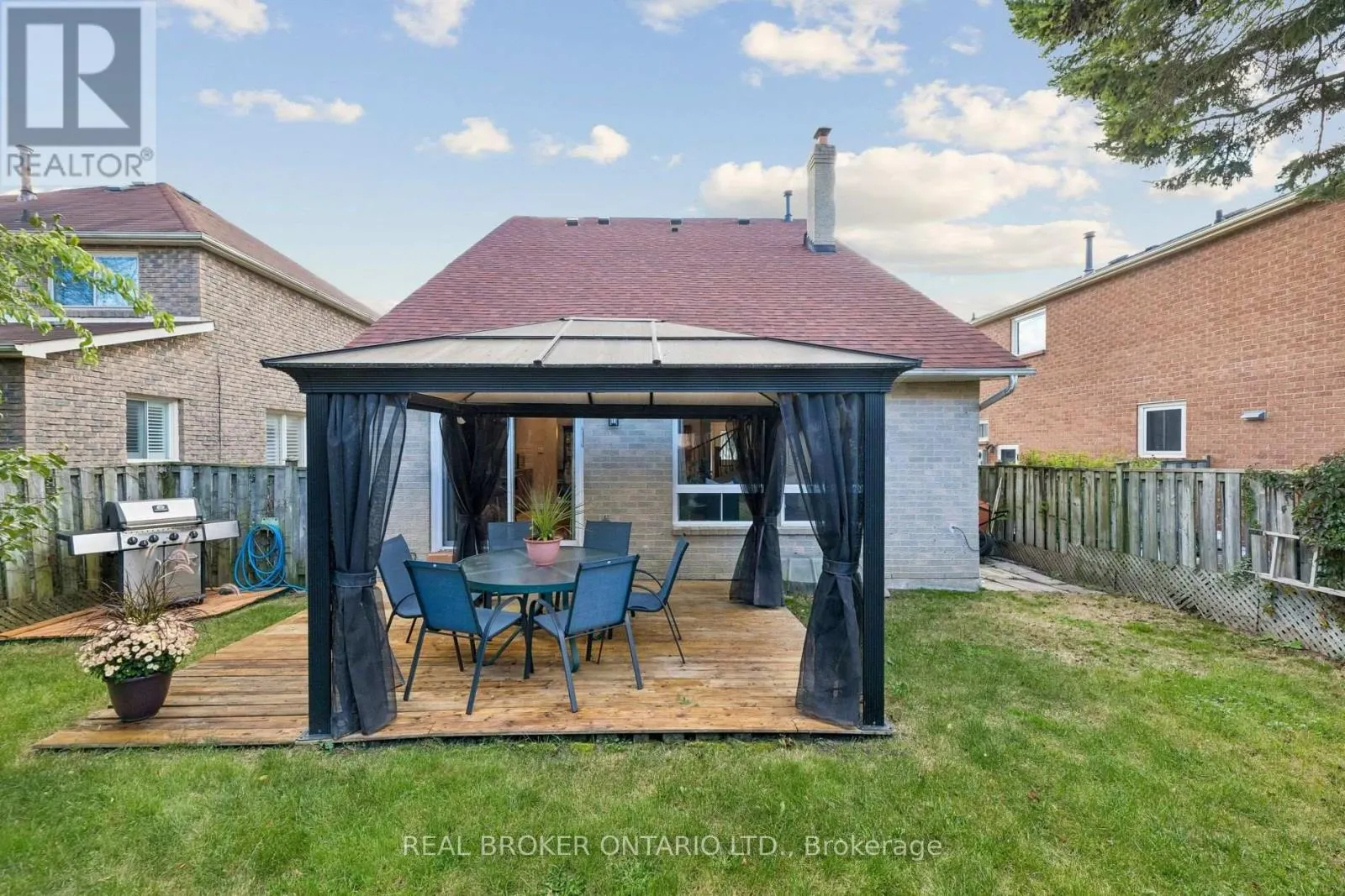 22 RAVENSCROFT ROAD