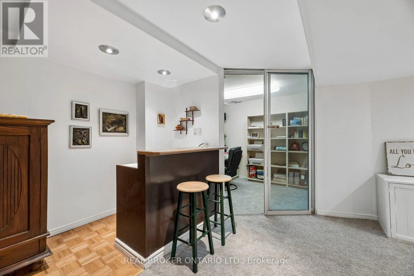 22 RAVENSCROFT ROAD