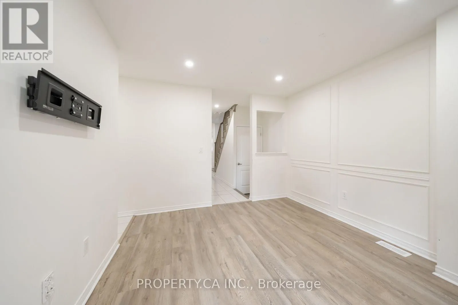 27 HEALTHCOTE LANE