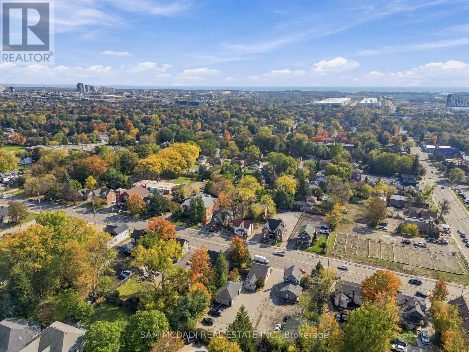 571 KINGSTON ROAD W