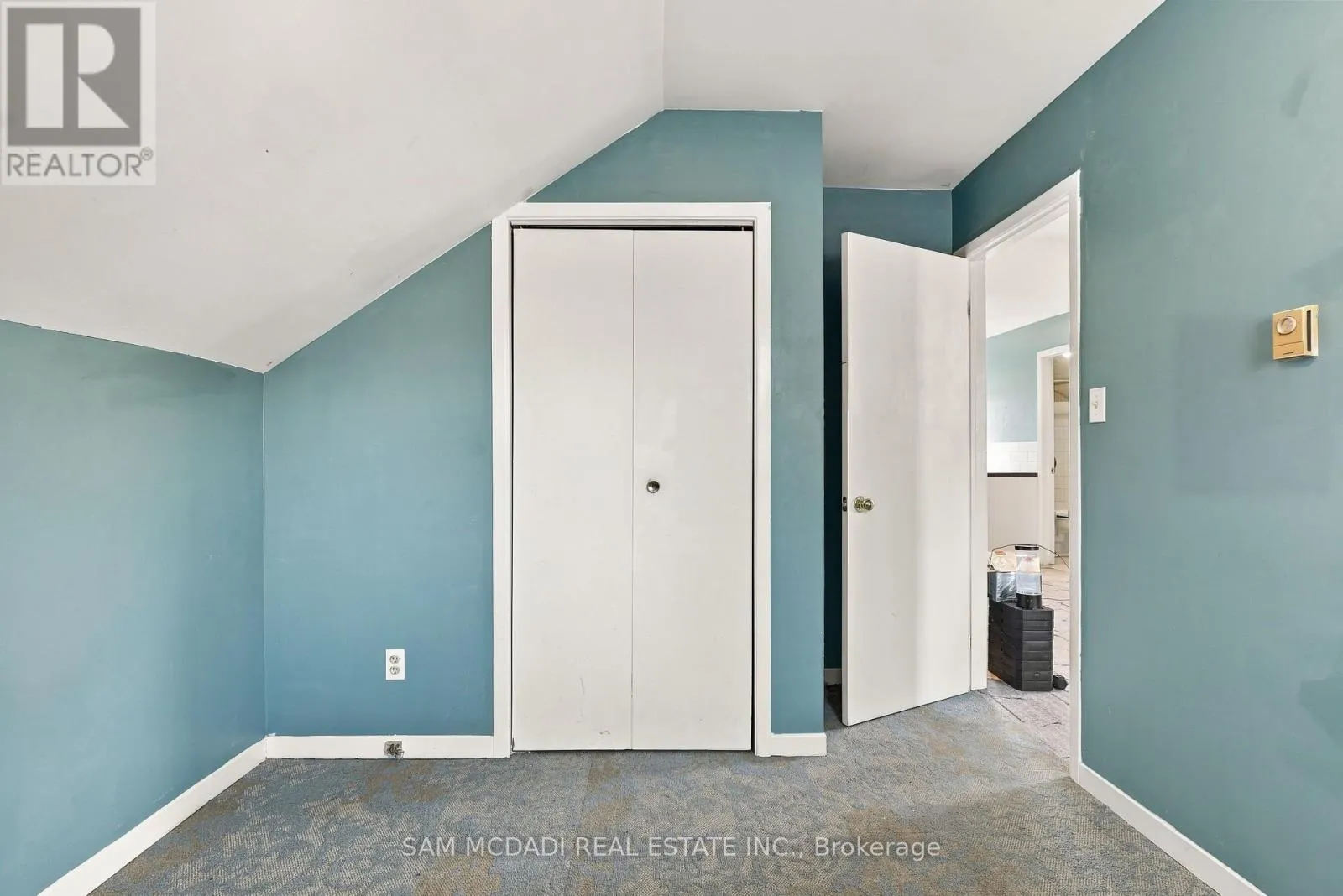 571 KINGSTON ROAD W