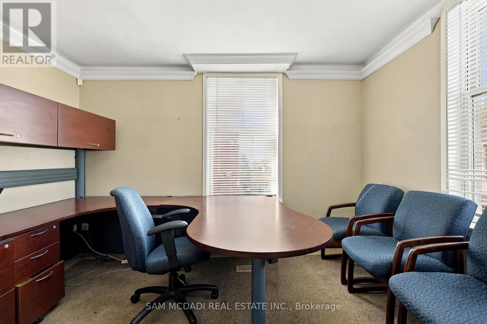 571 KINGSTON ROAD W