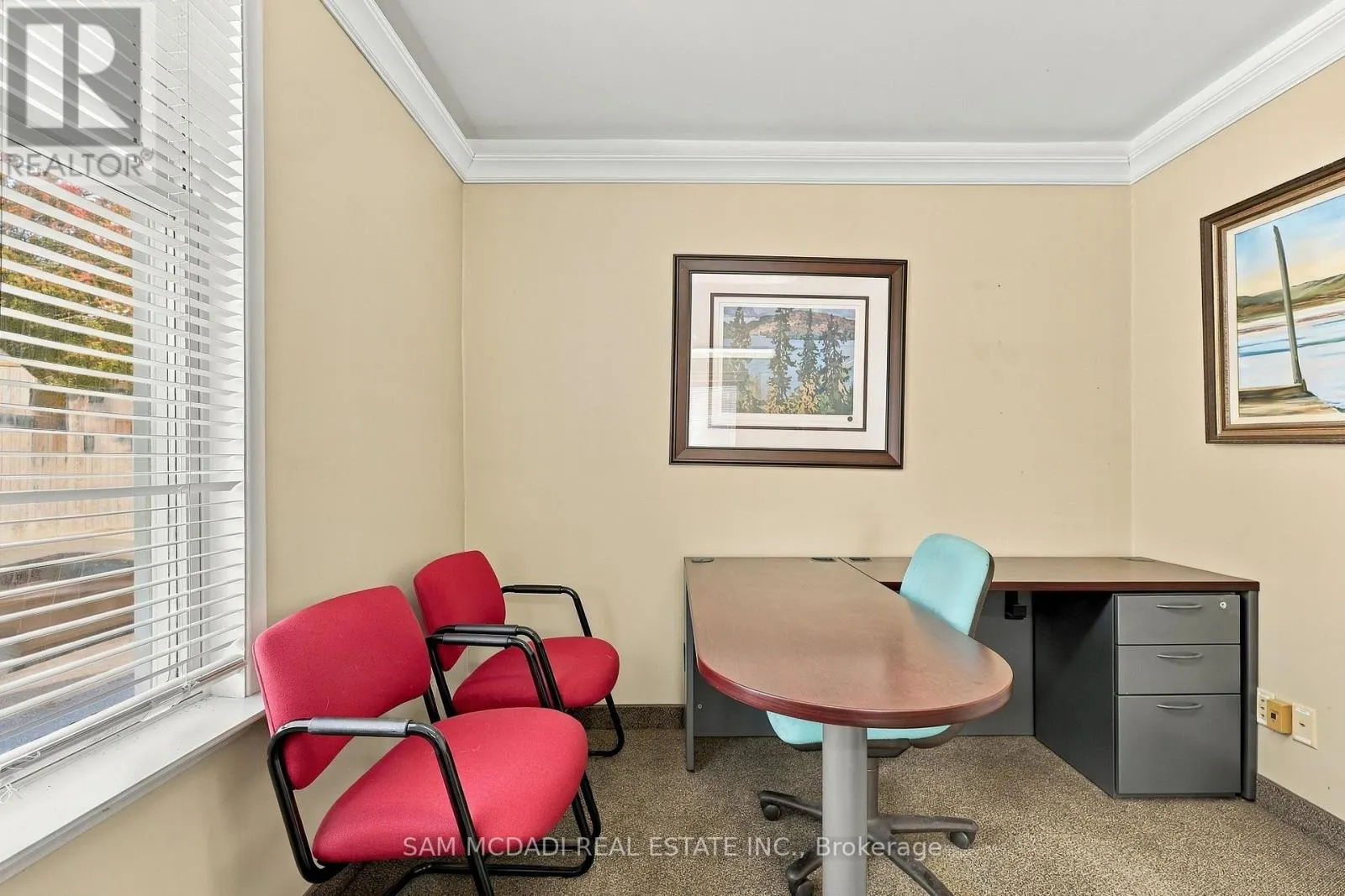 571 KINGSTON ROAD W