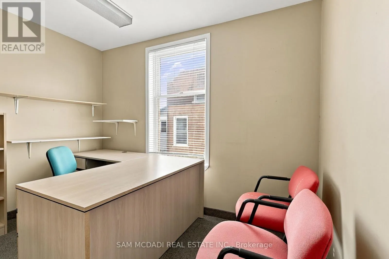 571 KINGSTON ROAD W