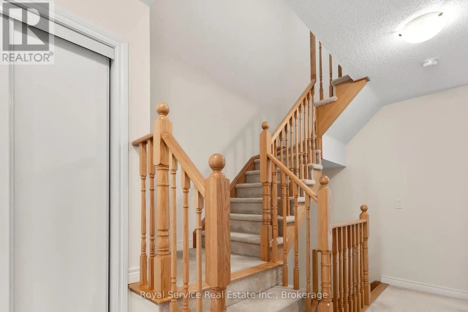 23 TABARET CRESCENT