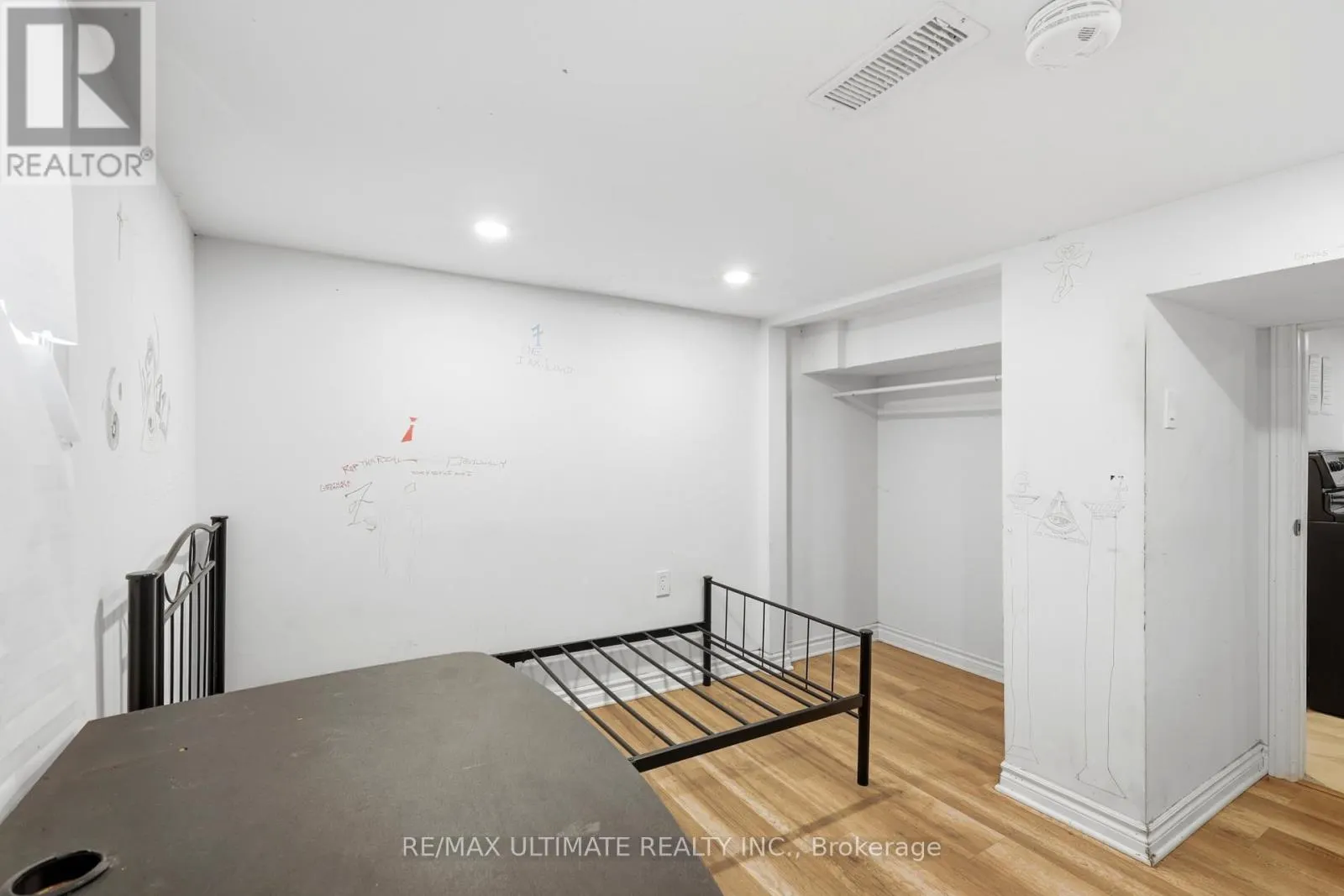 183 RITSON ROAD S
