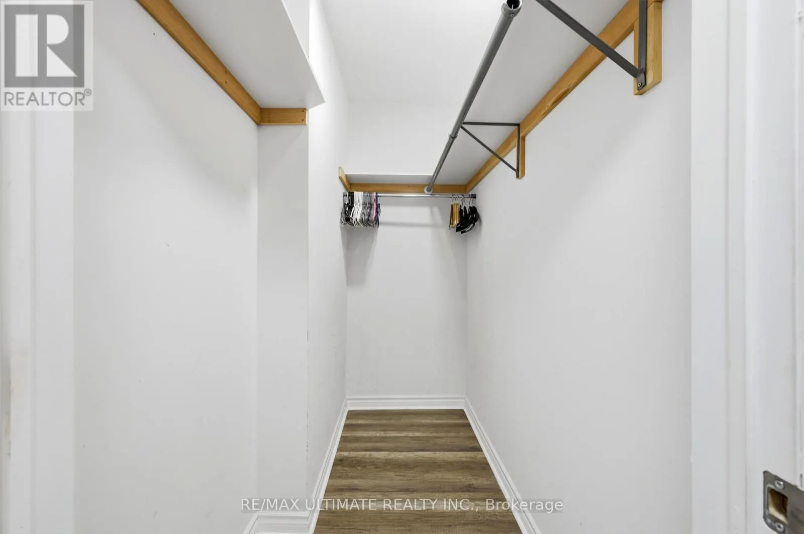 183 RITSON ROAD S