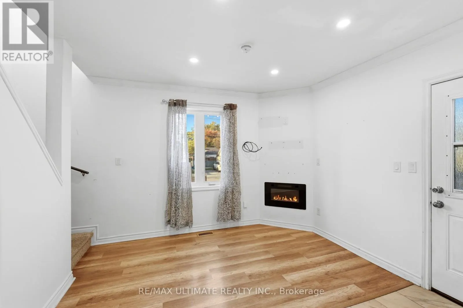 183 RITSON ROAD S
