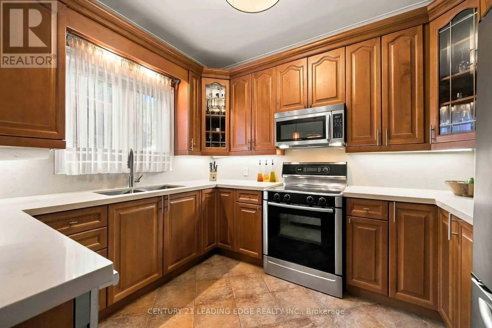 1952 SPRUCE HILL ROAD