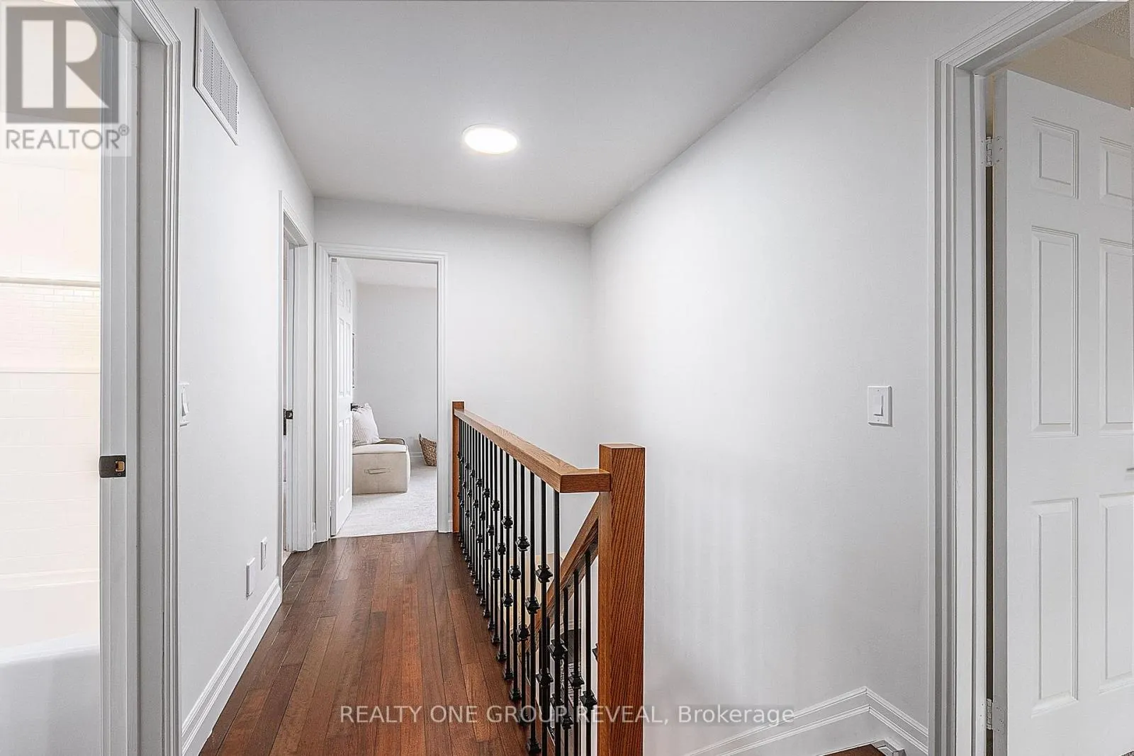 1520 STURGEON COURT