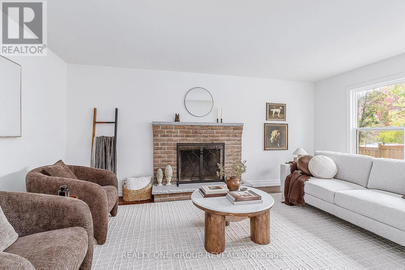 1520 STURGEON COURT