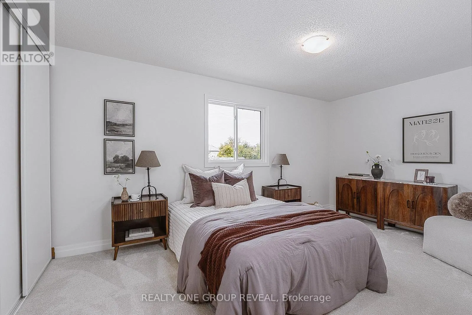 1520 STURGEON COURT