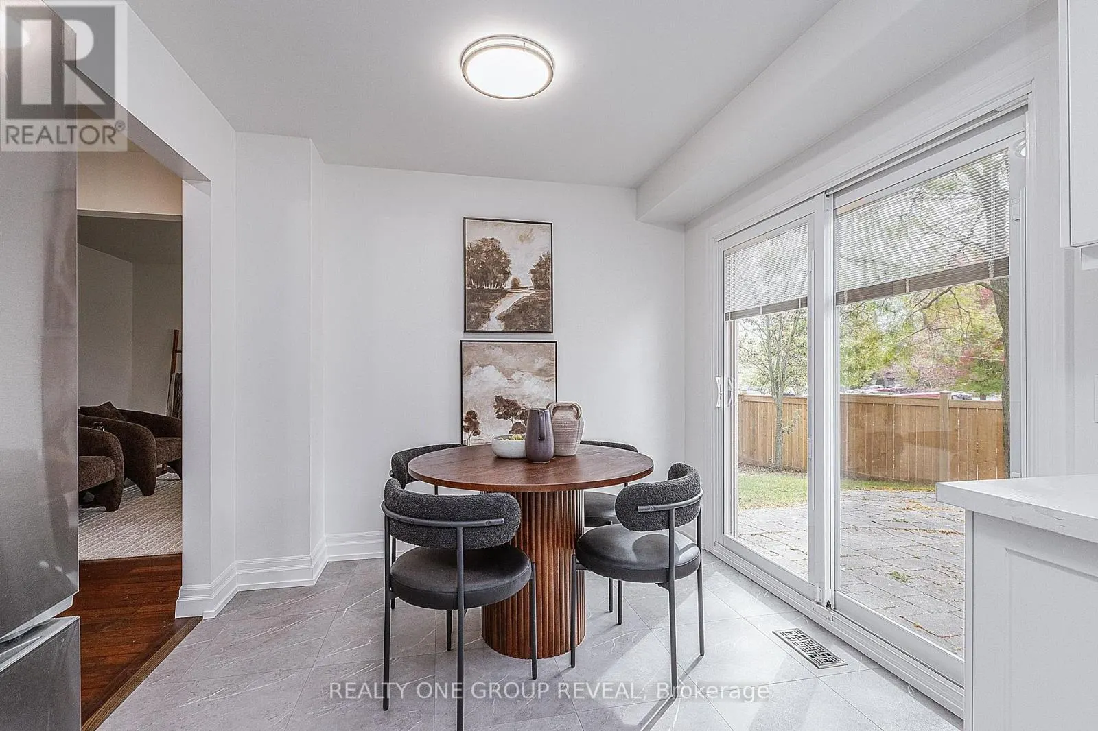 1520 STURGEON COURT