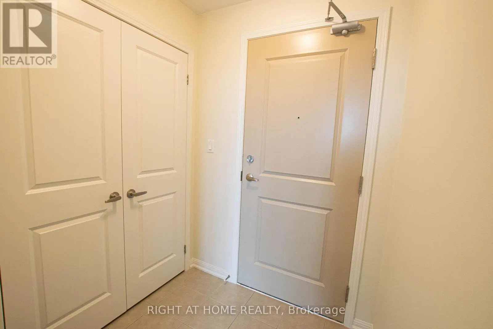 425 - 80 ASPEN SPRINGS DRIVE