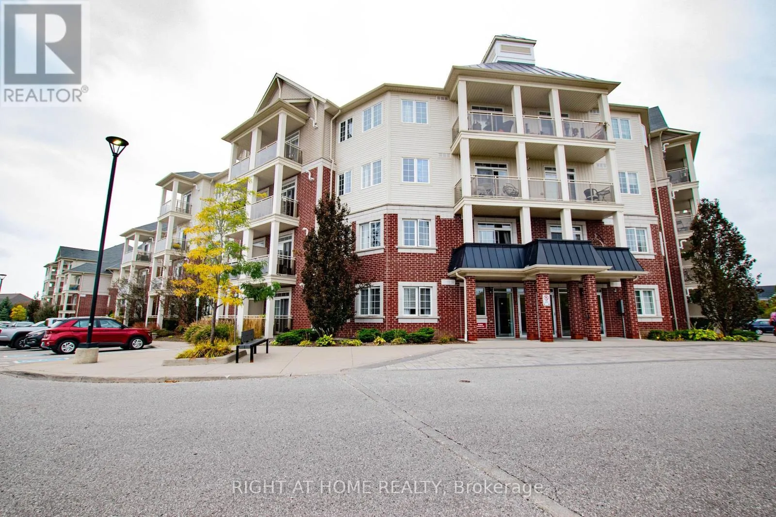 425 - 80 ASPEN SPRINGS DRIVE