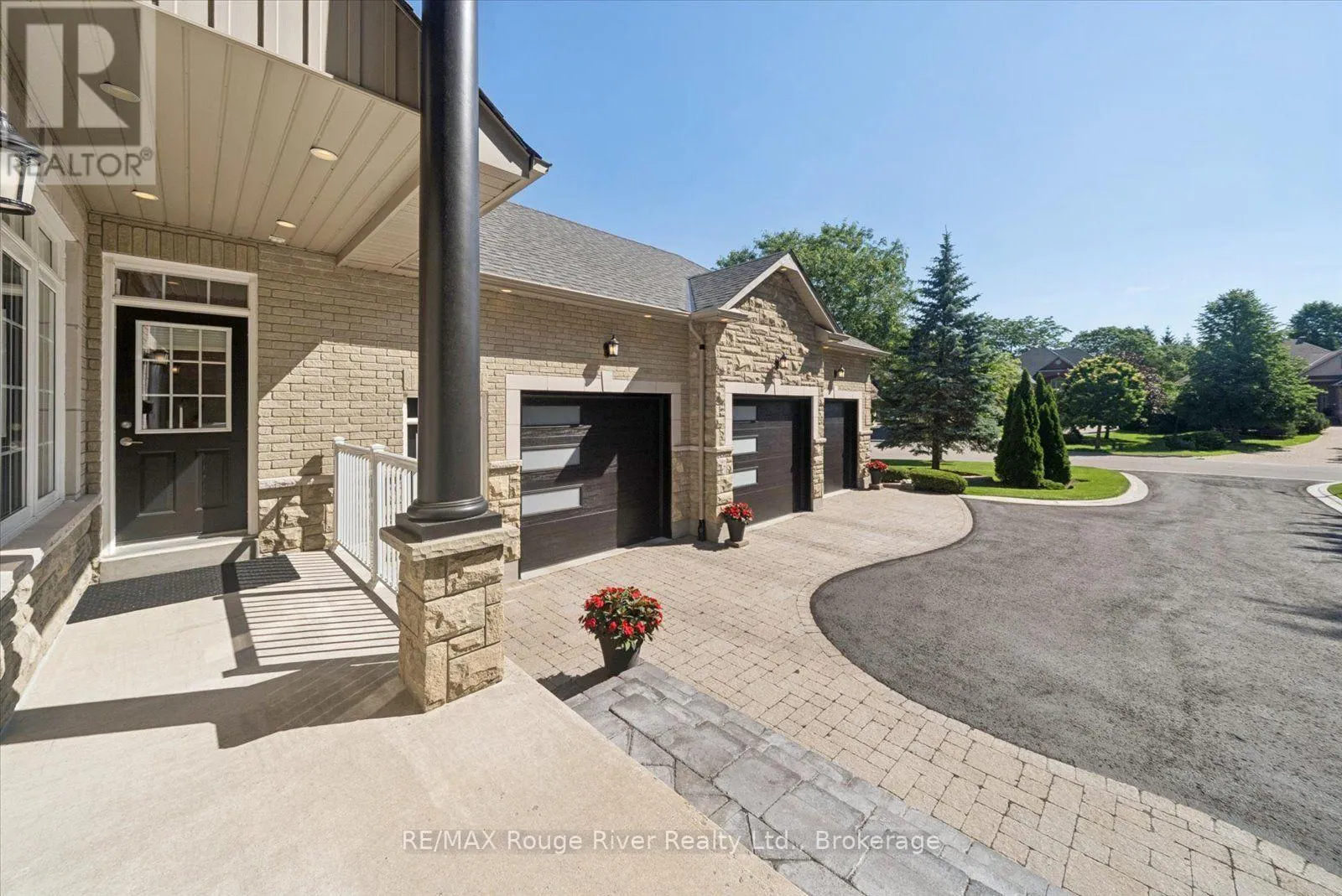 26 HANOVER COURT