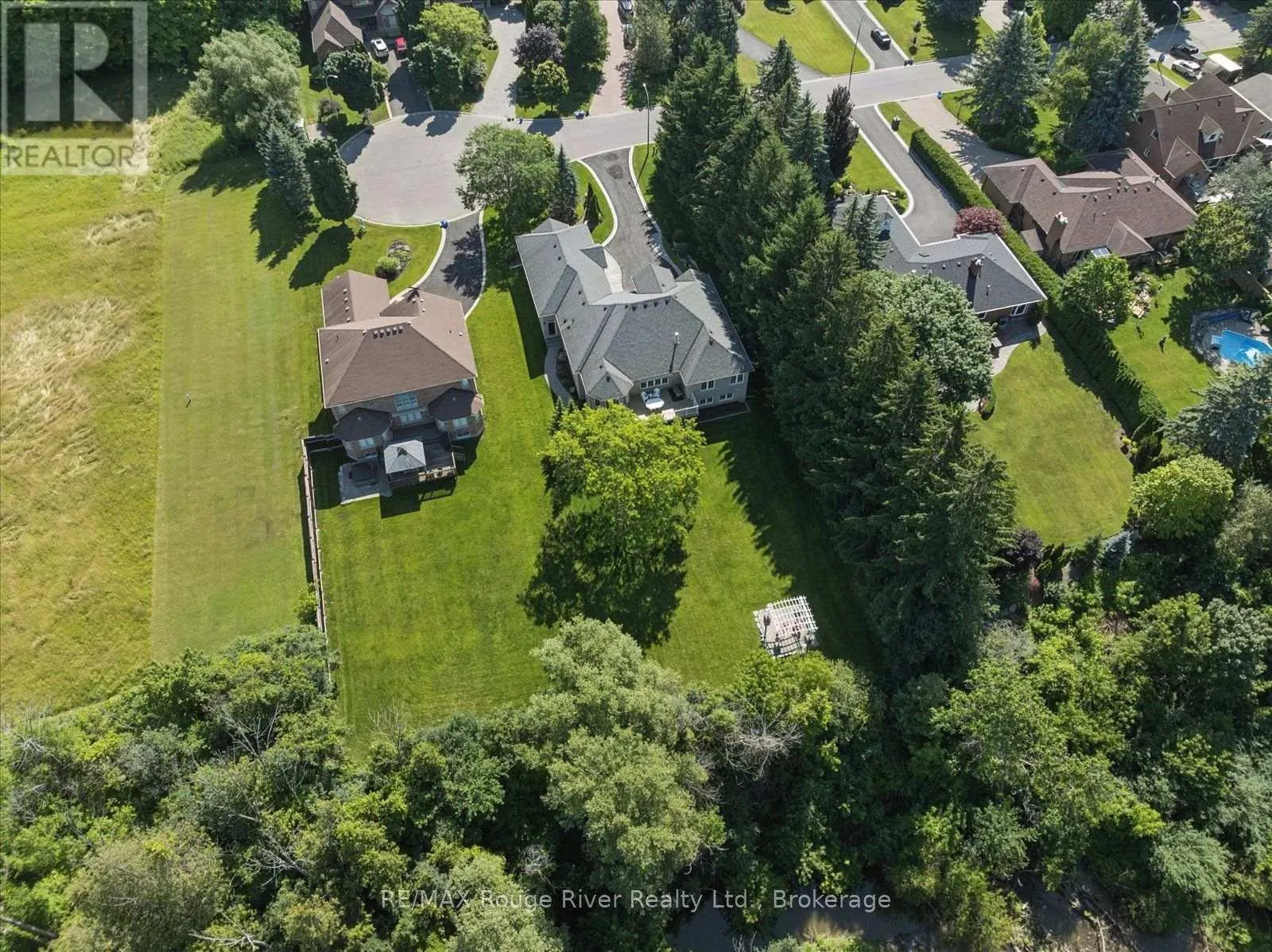 26 HANOVER COURT