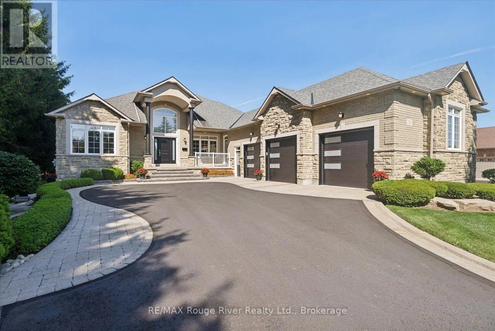 26 HANOVER COURT