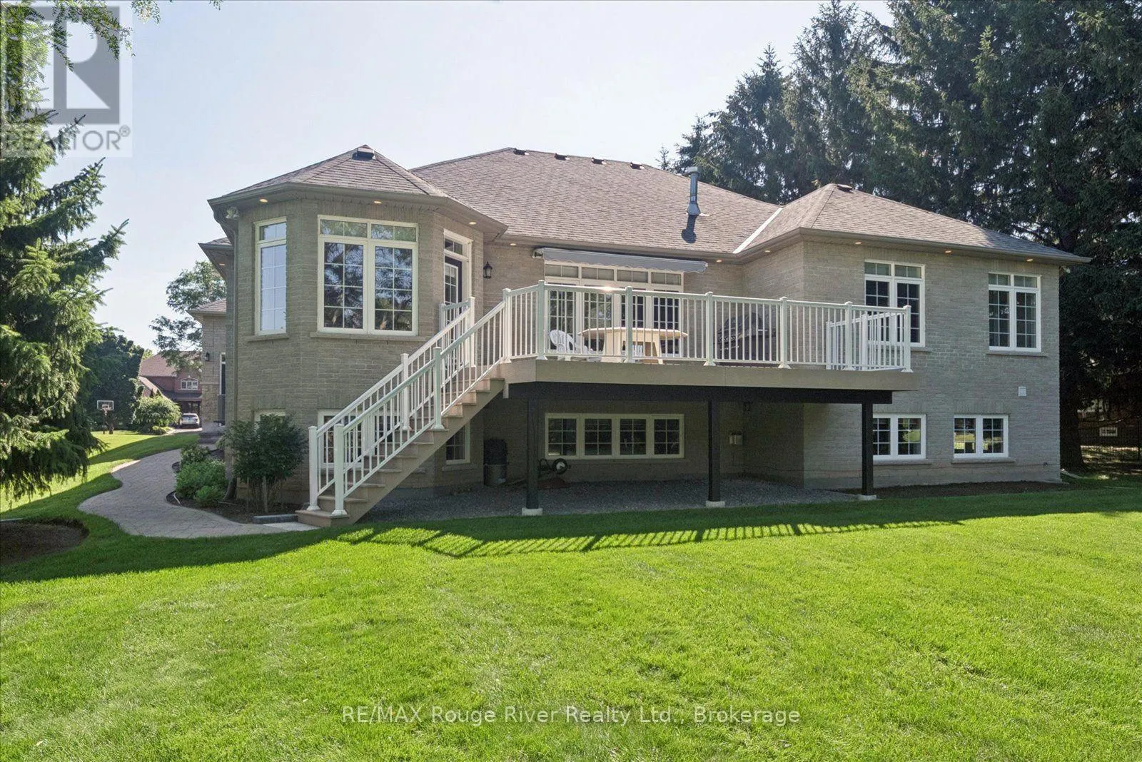26 HANOVER COURT