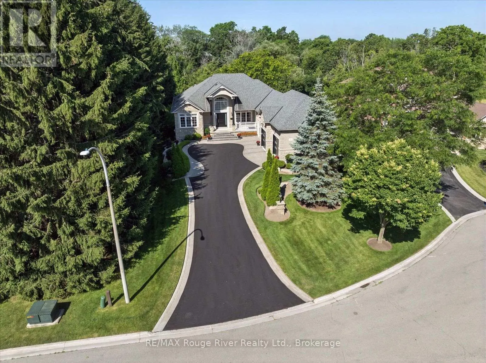 26 HANOVER COURT