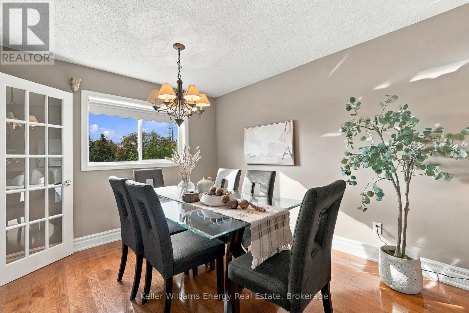 250 GLEN HILL DRIVE
