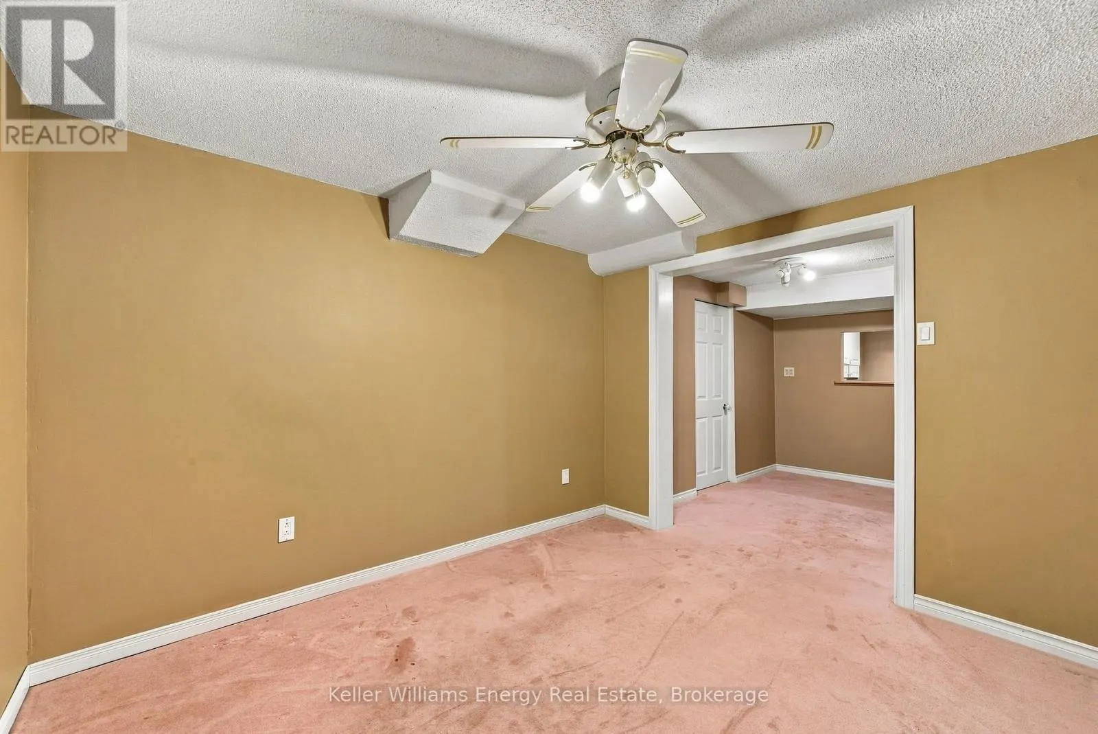 250 GLEN HILL DRIVE