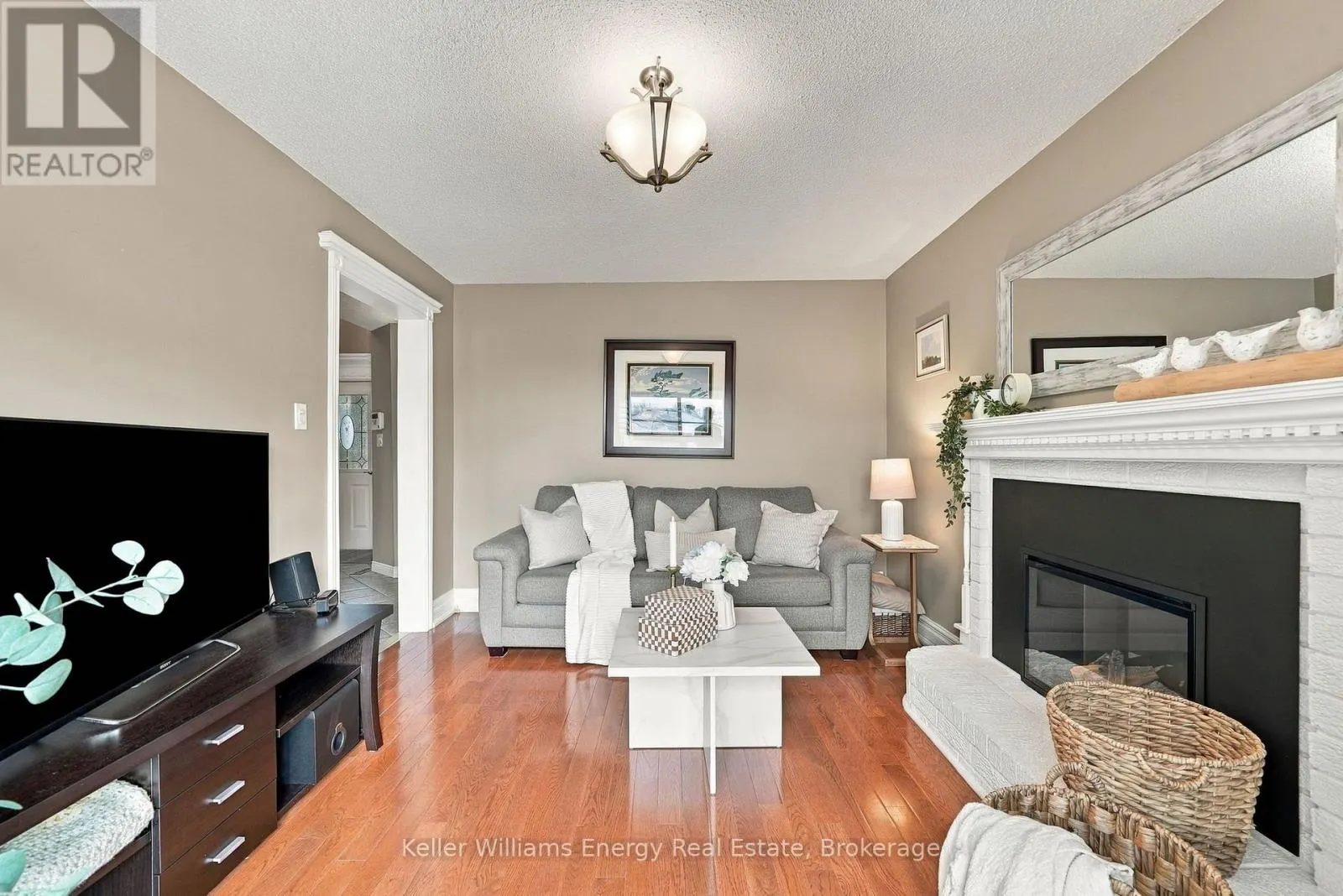 250 GLEN HILL DRIVE