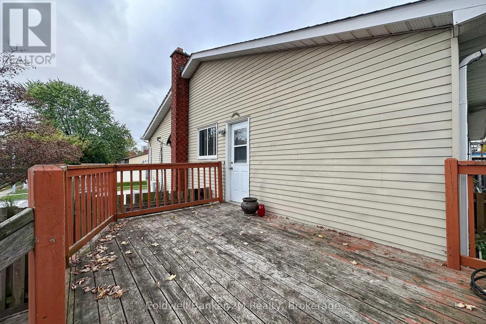 673 ATTERSLEY DRIVE