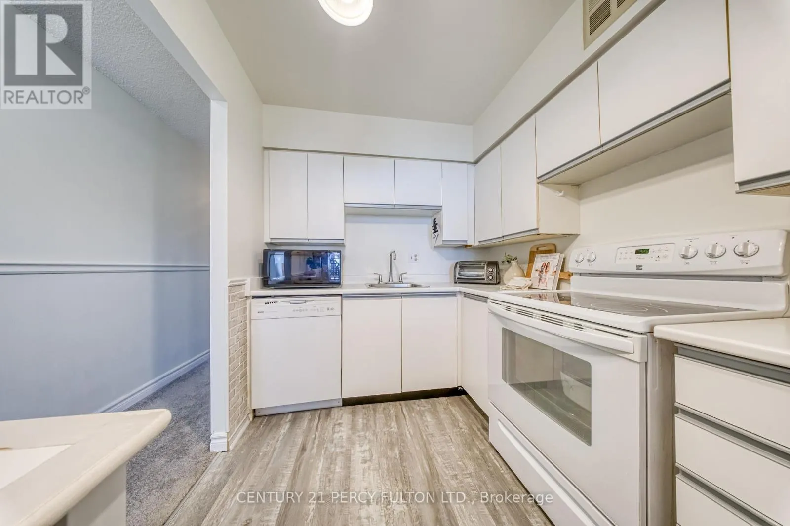 1004 - 2 WESTNEY ROAD N
