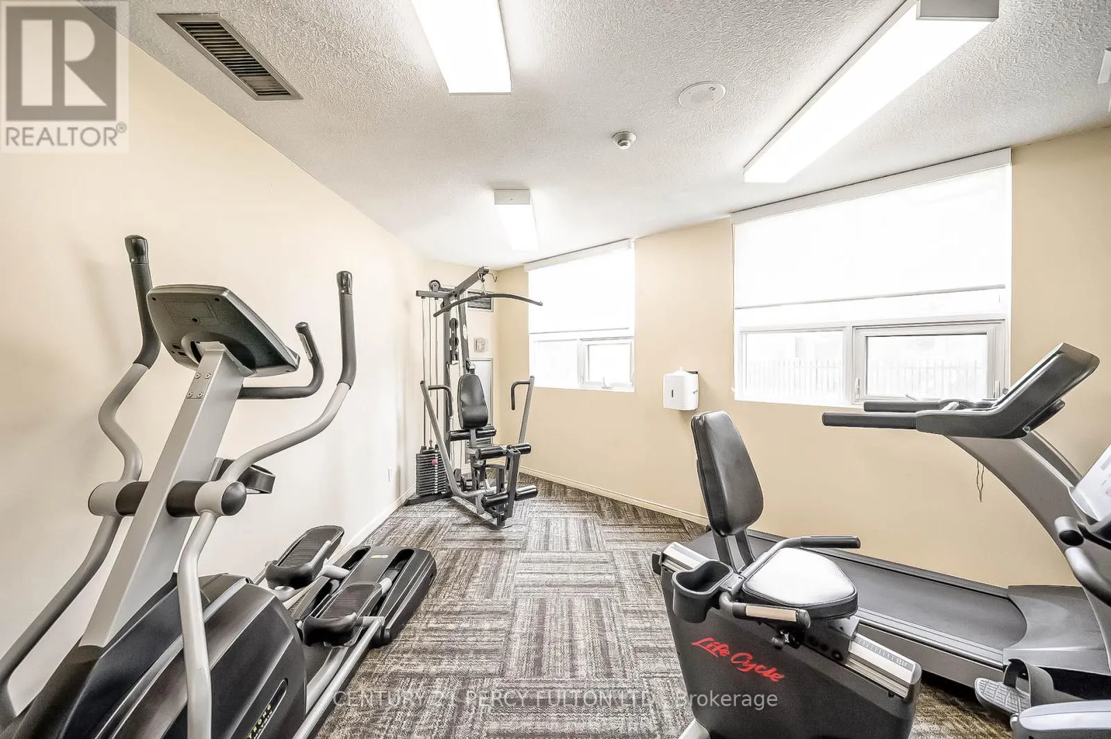 1004 - 2 WESTNEY ROAD N